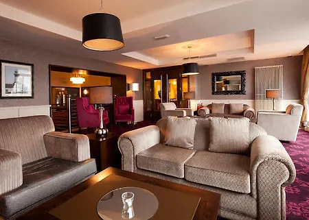 Redcastle Hotel, Golf & Hotel